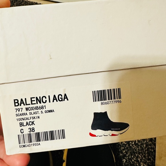 Sneakers size 38. US7. Rarely wear.balenciaga - Picture 9 of 9